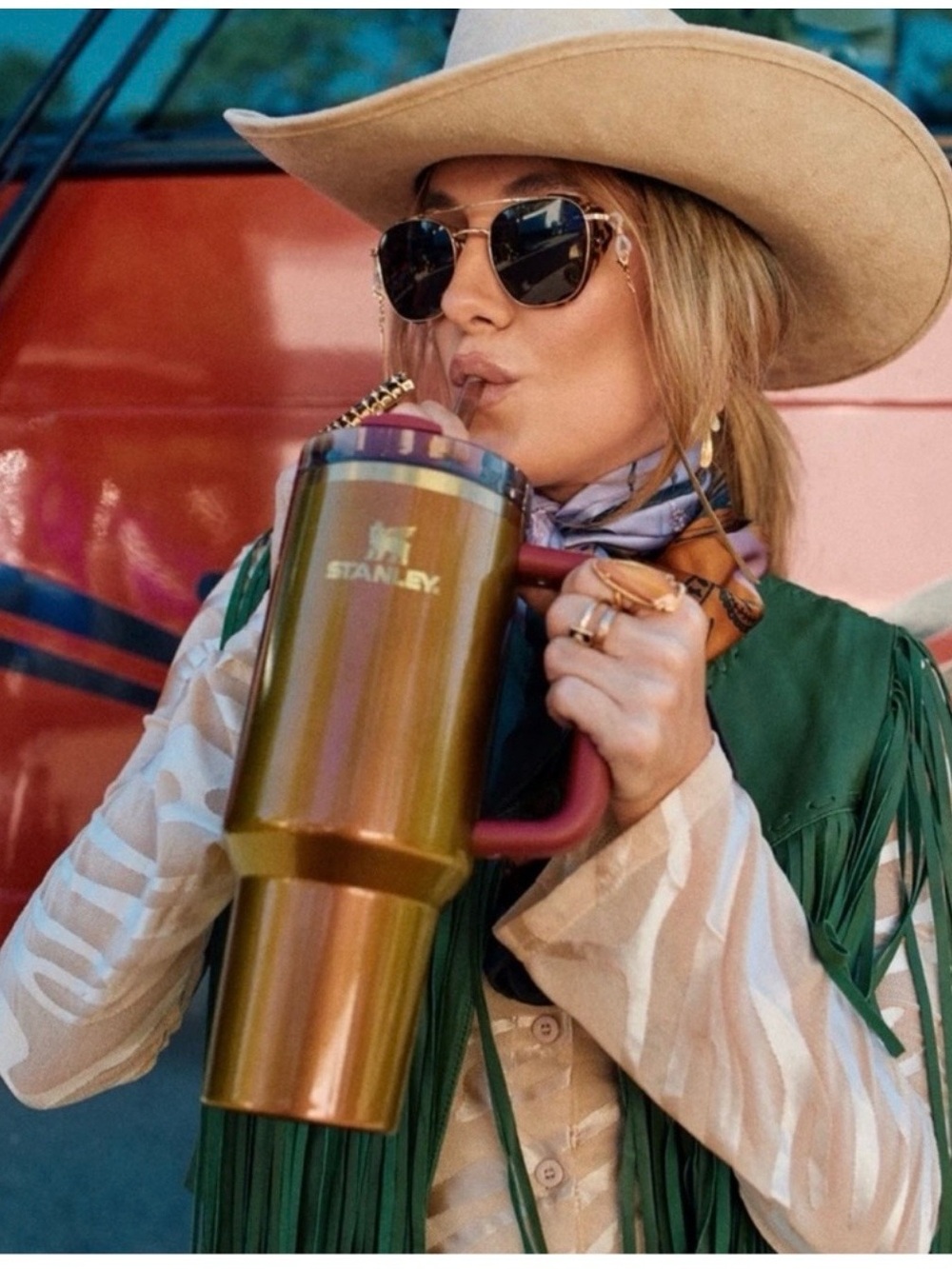 Stanley Iridescent Olive Travel Mug with Pink Handle